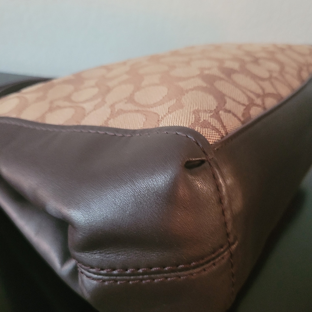 Coach Small Lexy Shoulder Bag - Picture 11 of 16